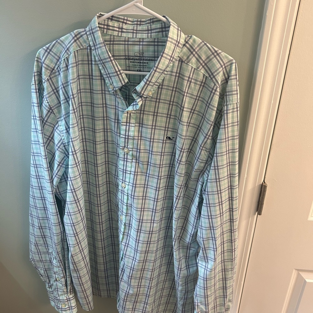 Vinyard vines XXL performance button up